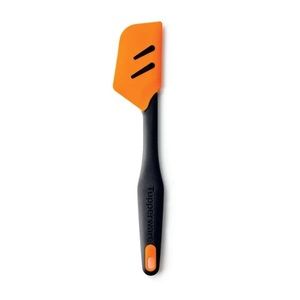 NEW Tupperware SILICONE SPATULA
